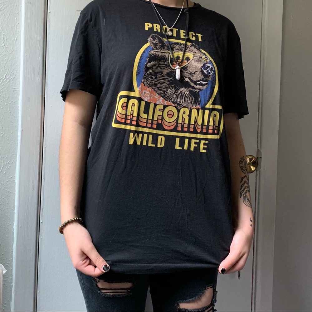 Thrifted “Protect California Wildlife” t-shirt